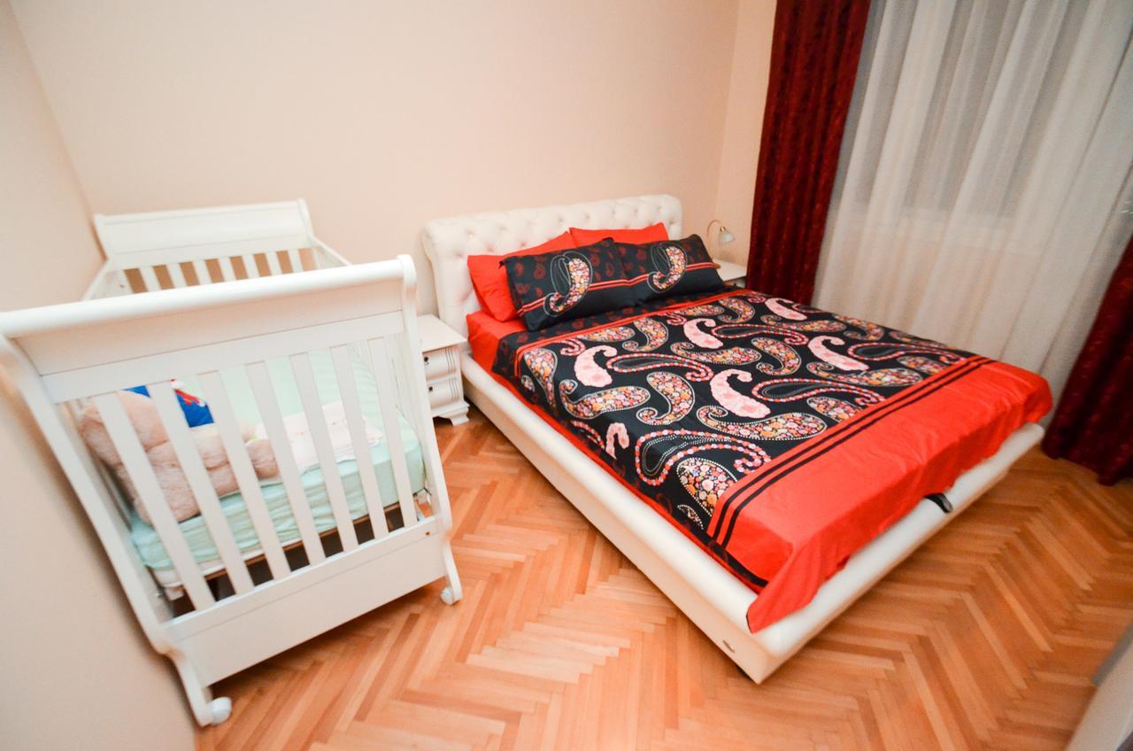 Central Apartment Cattaro Esterno foto